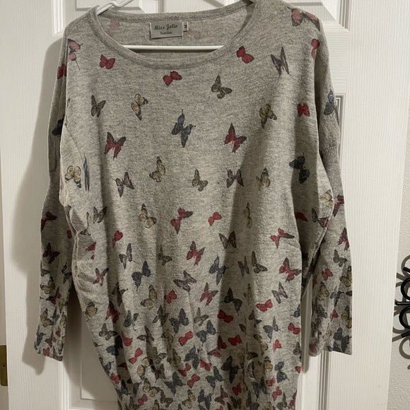 Miss Jolie Sweater - Picture 2 of 6